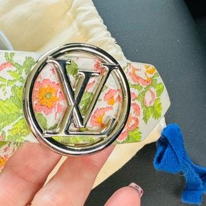Louis Vuitton Leather and Silver Metal Buckle Belt- Size 85
